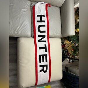 NWT - Hunter Unisex Logo Knit Scarf